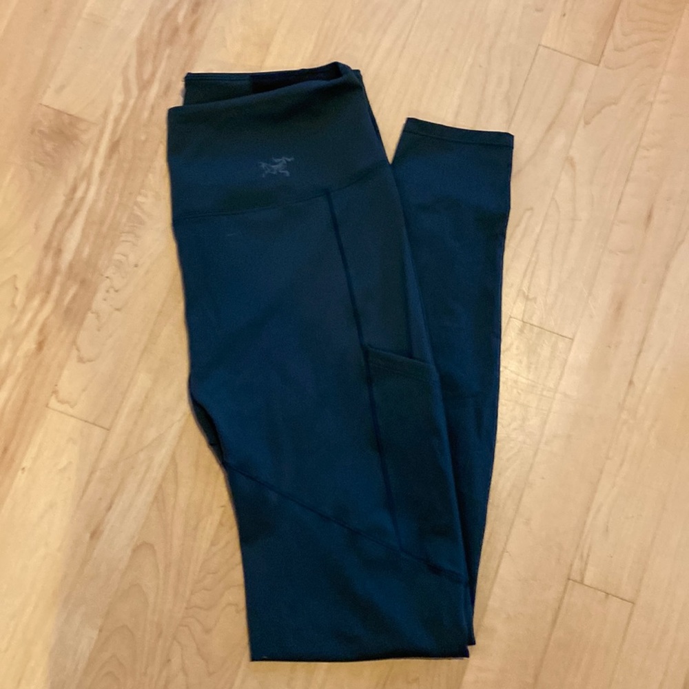 Arcteryx Essent tights. Color- deep ocean blue.